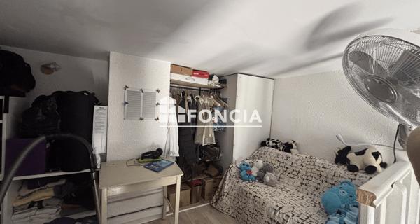 À vendre Studio 21.93 m² - Hyères 83400