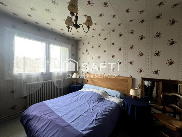 Deux maisons dans le centre de DANGE SAINT ROMAIN