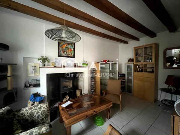 Deux maisons dans le centre de DANGE SAINT ROMAIN