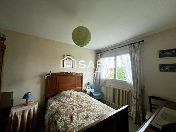 Deux maisons dans le centre de DANGE SAINT ROMAIN