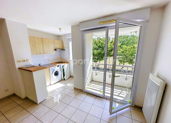 Vente
                Appartement41,87 m² - 2 Pièces -
                    POITIERS (86000)