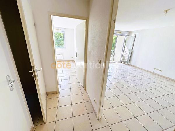 Vente
                Appartement41,87 m² - 2 Pièces -
                    POITIERS (86000)
