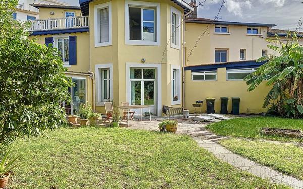 Maison à vendre    8 pièces • 173 m2 Bayonne