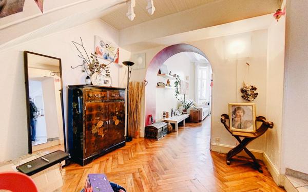 Maison à vendre    8 pièces • 173 m2 Bayonne