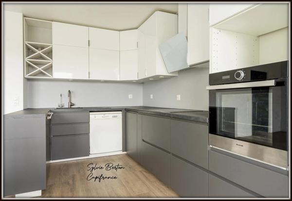 LIVRY GARGAN T3 - balcon et deux places de parking - 66 m2