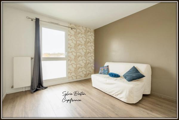 LIVRY GARGAN T3 - balcon et deux places de parking - 66 m2