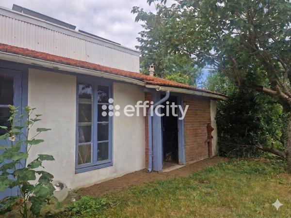 Maison
         5 pièces
        - 105 m² Exclusivité 520 000 € *