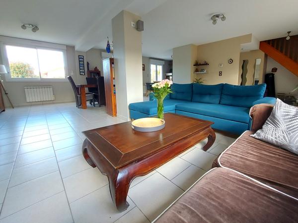 Portereau : Maison contemporaine 4 chambres, avec jardin méditerranéen