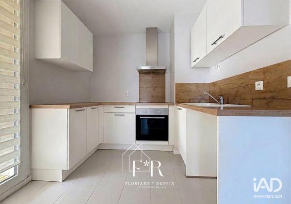 Location appartement 3 pièces 56 m² Avignon
