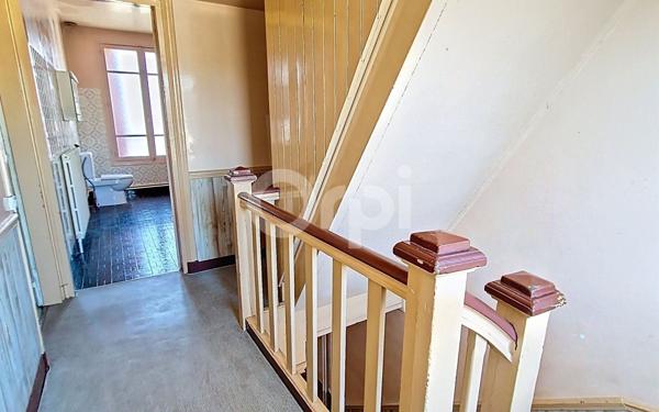 Maison à vendre    6 pièces • 210 m2 Ribécourt-Dreslincourt