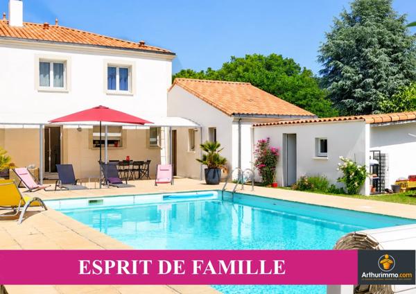 Vente                                                      Maison
                        
                                         162 m2                     à Bouaye