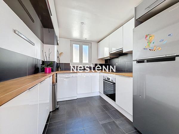 ISSY LES MOULINEAUX - QUARTIER LA FERME - Vente d'un appartement 3 pièces en duplex traversant en dernier étage
