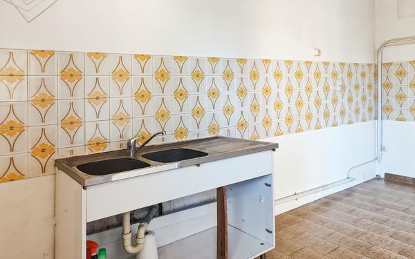 Appartement à vendre    2 pièces • 53 m2 Venelles