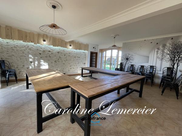 Dpt Sarthe (72), à vendre proche de Connerré FERMETTE en campagne 294 m² habitables , 6 chambres , terrain de 1500 M²