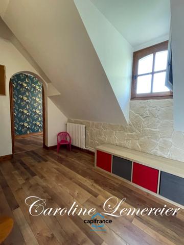 Dpt Sarthe (72), à vendre proche de Connerré FERMETTE en campagne 294 m² habitables , 6 chambres , terrain de 1500 M²