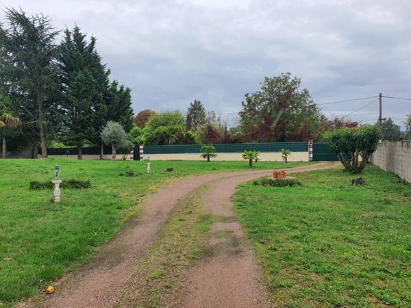 PAVILLON À VENDRE À 6 KM ENVIRON DE NOYERS SUR CHER