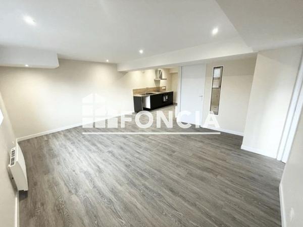 Location Appartement 2 pièces 51 m² - 4 RUE DU COTEAU Boen Sur Lignon 42130