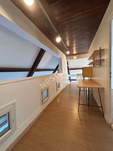 Maison atypique avec vue imprenable et piscine à Givry 193 m2