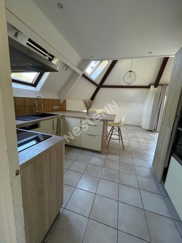 Maison atypique avec vue imprenable et piscine à Givry 193 m2