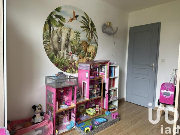 Pavillon 5 pièces de 94 m² à Les Villages Vovéens (28150)