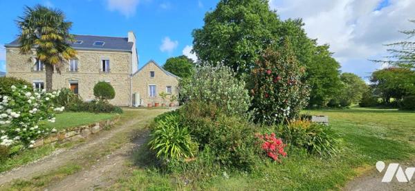 Corps de ferme - Ancienne ferme Auberge avec 4106m² de terrain