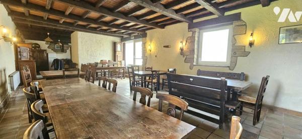 Corps de ferme - Ancienne ferme Auberge avec 4106m² de terrain