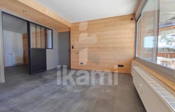 Appartement rénové situé au cœur de la station