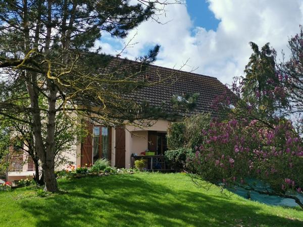 BEAU PAVILLON D'ARCHITECTE 5 CHAMBRES 3000M² DE TERRAIN PLAT