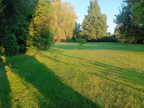 BEAU PAVILLON D'ARCHITECTE 5 CHAMBRES 3000M² DE TERRAIN PLAT