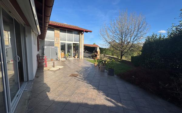 Maison à vendre    6 pièces • 150 m2 Ustaritz