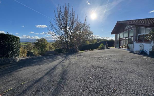 Maison à vendre    6 pièces • 150 m2 Ustaritz