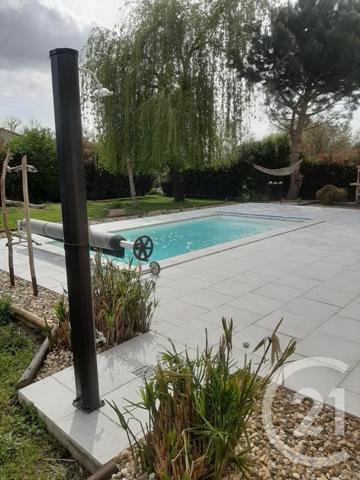 Maison à vendre  6 pièces - 156 m2 ST SAVIN - 33