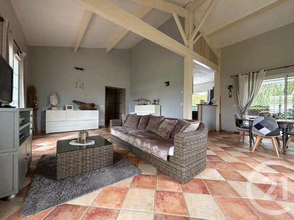 Maison à vendre  6 pièces - 156 m2 ST SAVIN - 33