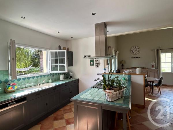 Maison à vendre  6 pièces - 156 m2 ST SAVIN - 33