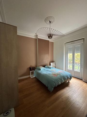 33100 BORDEAUX - Appartement  meublé de type 3 au 1er étage -