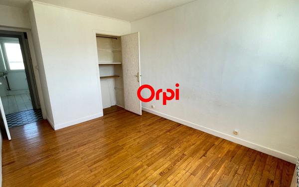Appartement à vendre    4 pièces •  Rives