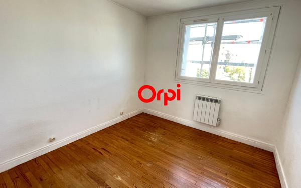 Appartement à vendre    4 pièces •  Rives