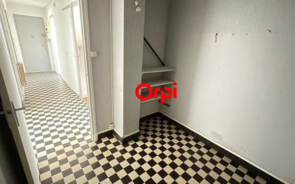 Appartement à vendre    4 pièces •  Rives