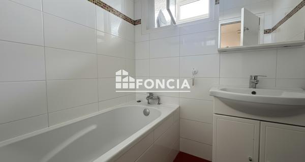 À vendre Appartement 4 pièces 67.91 m² - Rochefort 17300