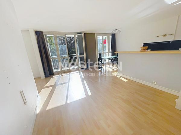 A VENDRE CHILLY-MAZARIN Appartement F4 81,23 m² avec balcon et parking - résidence les peupliers, proche de la plaine de Balizy, du T12 et du bus 297