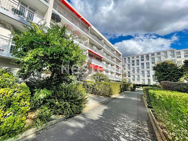 A VENDRE CHILLY-MAZARIN Appartement F4 81,23 m² avec balcon et parking - résidence les peupliers, proche de la plaine de Balizy, du T12 et du bus 297