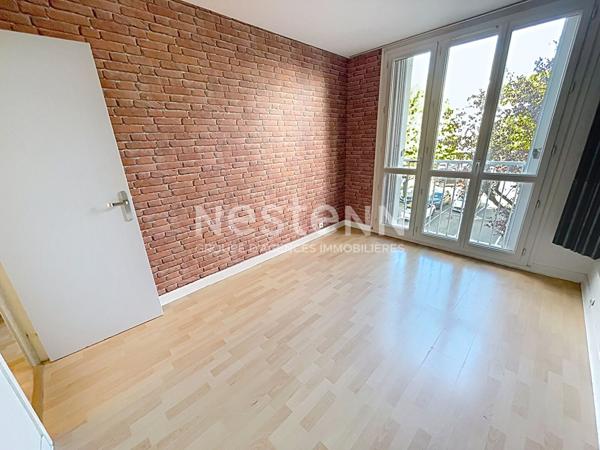 A VENDRE CHILLY-MAZARIN Appartement F4 81,23 m² avec balcon et parking - résidence les peupliers, proche de la plaine de Balizy, du T12 et du bus 297