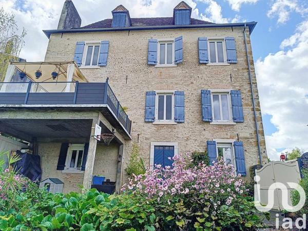 Domaine 6 pièces de 190 m² à Lagor (64150)