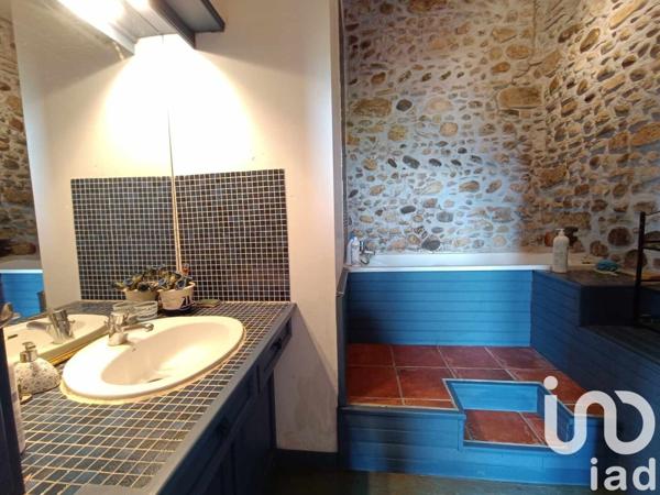 Domaine 6 pièces de 190 m² à Lagor (64150)