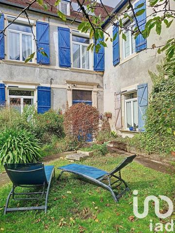 Domaine 6 pièces de 190 m² à Lagor (64150)