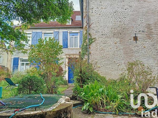 Domaine 6 pièces de 190 m² à Lagor (64150)