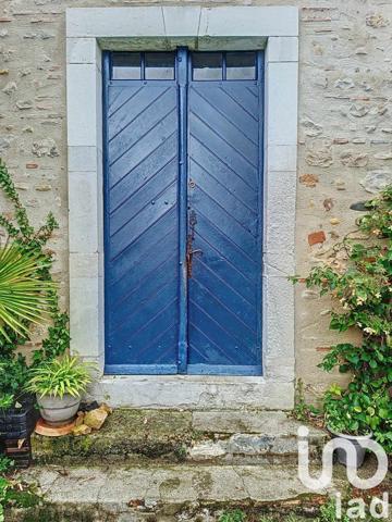 Domaine 6 pièces de 190 m² à Lagor (64150)