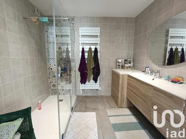 Domaine 6 pièces de 190 m² à Lagor (64150)