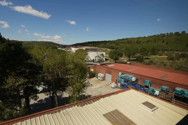 Bureaux et entrepôt emblématiques
