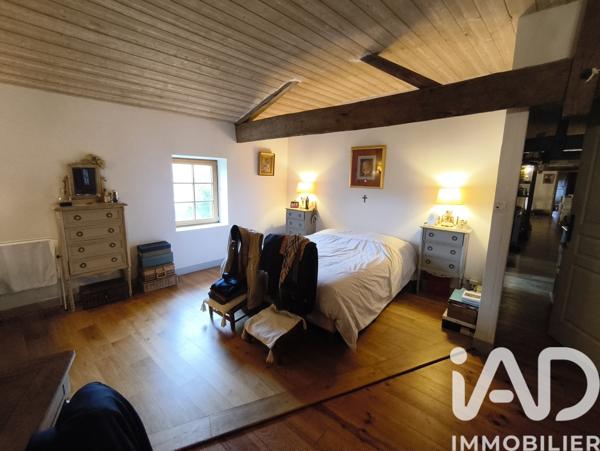 Maison à vendre 4 pièces 175 m² Valence-en-Poitou